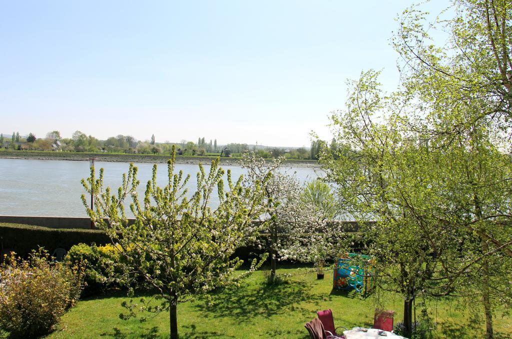 En Bord De Seine Panzió Duclair Szoba fotó
